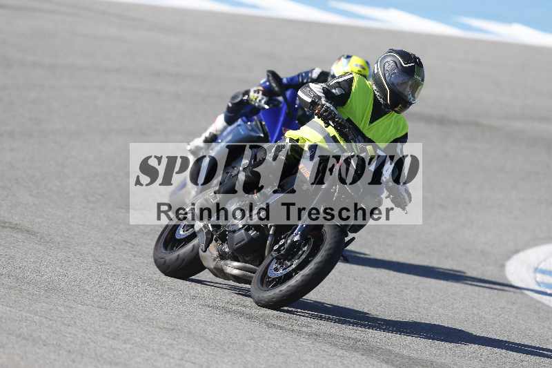 /02 28.-31.01.2025 Moto Center Thun Jerez/gruen-green/74